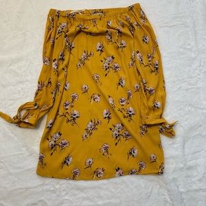 Off shoulder flower dress fits large